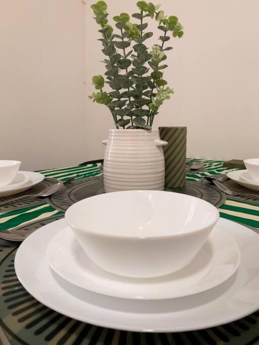 Apartment 4 - Chic Private In *